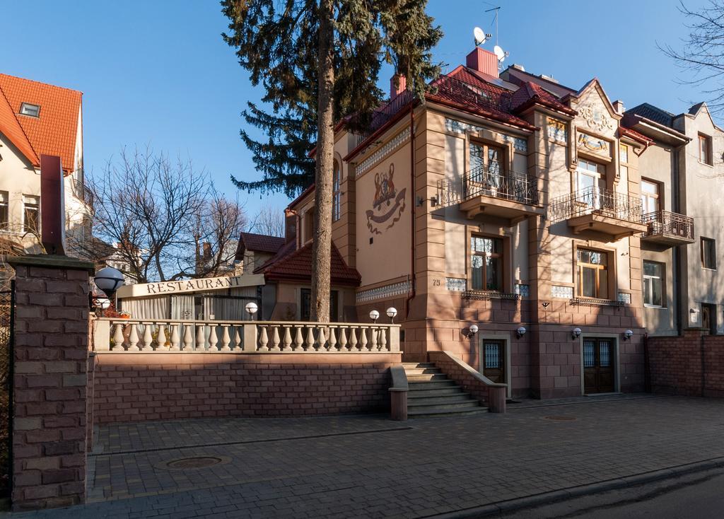 Villa Stanislavskyi Hotel Lviv Exterior photo